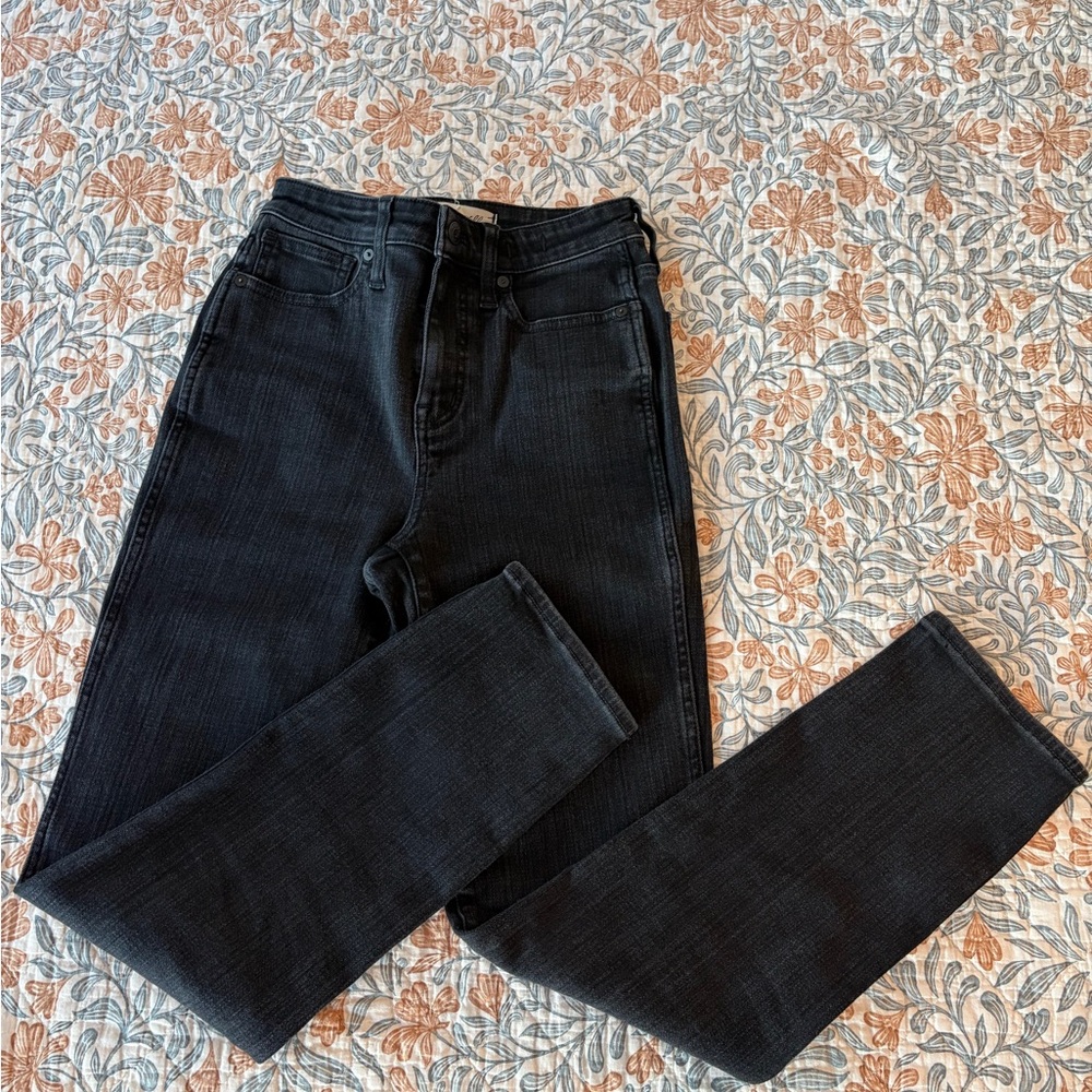 Madewell Curvy Stovepipe Jeans in Black